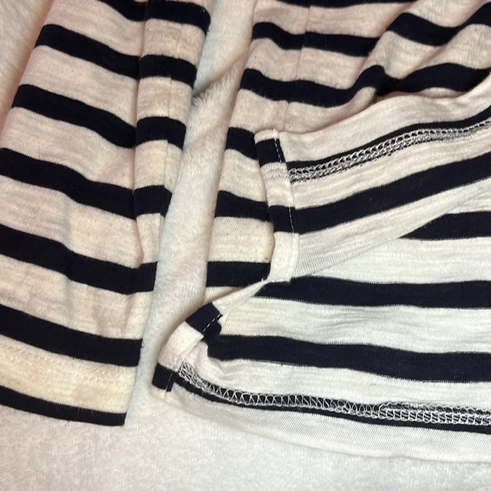 LOFT Striped Heart Top, Size M - Picture 5 of 5